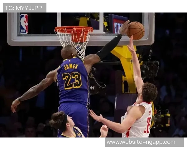 无球詹姆斯助力快船五小阵容湖人三核新角色分工效果惊人